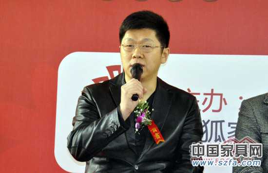 元洲裝飾集團的執行總裁 姚鑫 元洲裝飾集團的執行總裁 姚鑫